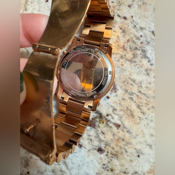 Michael Kors Chronograph Rose Gold-tone White Dial Cooper Women's Watch … - Picture 3 of 5